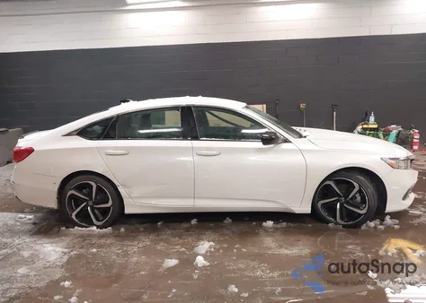 2022 Honda Accord Sport z USA, uszkodzony, nr VIN 1HGCV1F32NA061049